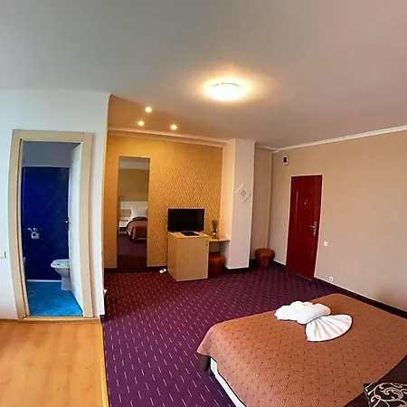 Mon Caprice Hotel 3*