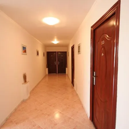 Mon Caprice Hotel 3*