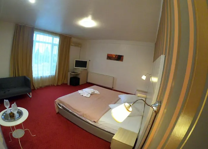 蒙卡普利斯酒店