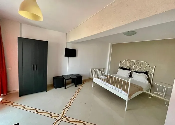 蒙卡普利斯酒店