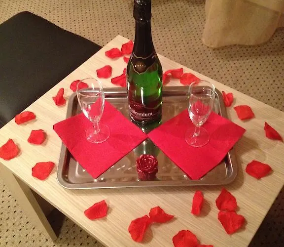 蒙卡普利斯酒店 3*