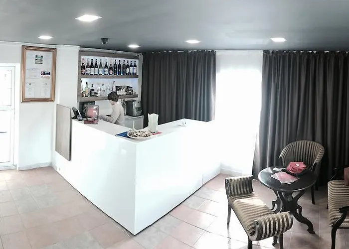 蒙卡普利斯酒店 布加勒斯特