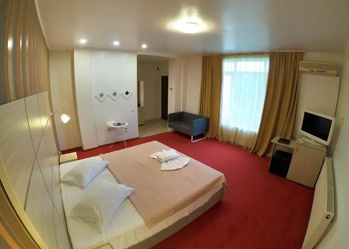 Mon Caprice Hotel 3*