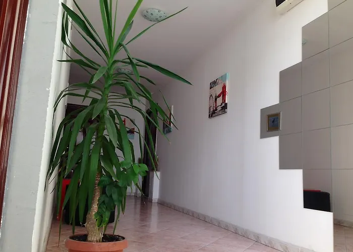 Mon Caprice Hotel 3*